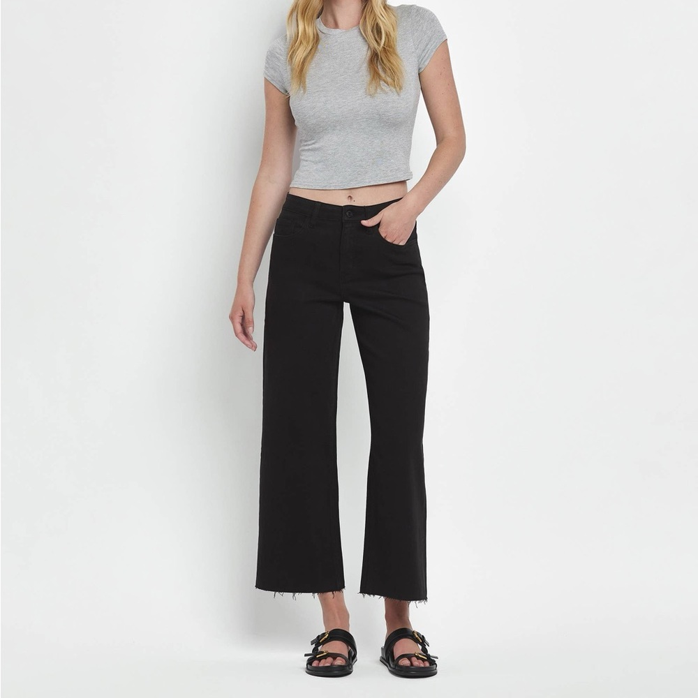 Cropped wide leg jeans